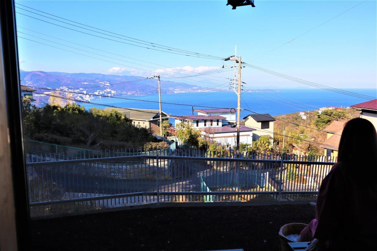 熱海の海が一望できる温泉付貸別荘 満月あじろ Mitsukiajiro Atami  Dış mekan fotoğraf